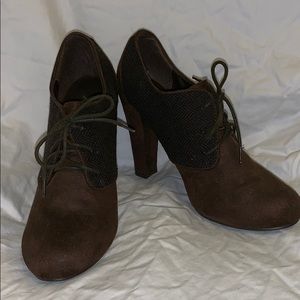 Oxford style heels - size 7.5